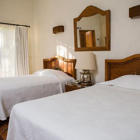 Casa Bugambilia, Un Pequeño Hotel en Tepoztlán Exterior foto