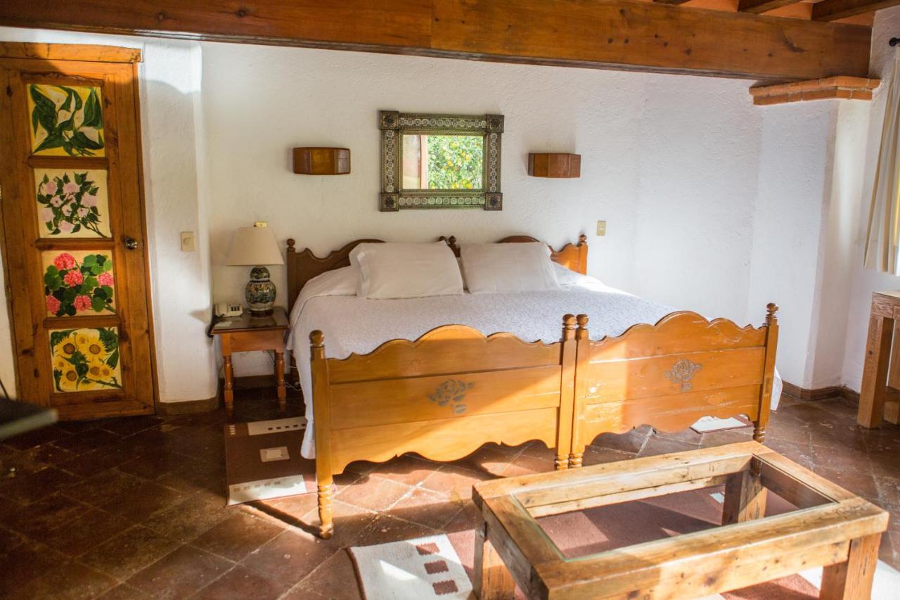 Casa Bugambilia, Un Pequeño Hotel en Tepoztlán Exterior foto