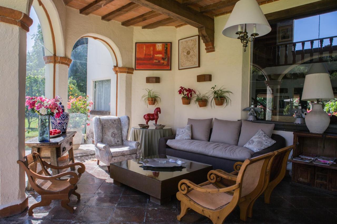 Casa Bugambilia, Un Pequeño Hotel en Tepoztlán Exterior foto
