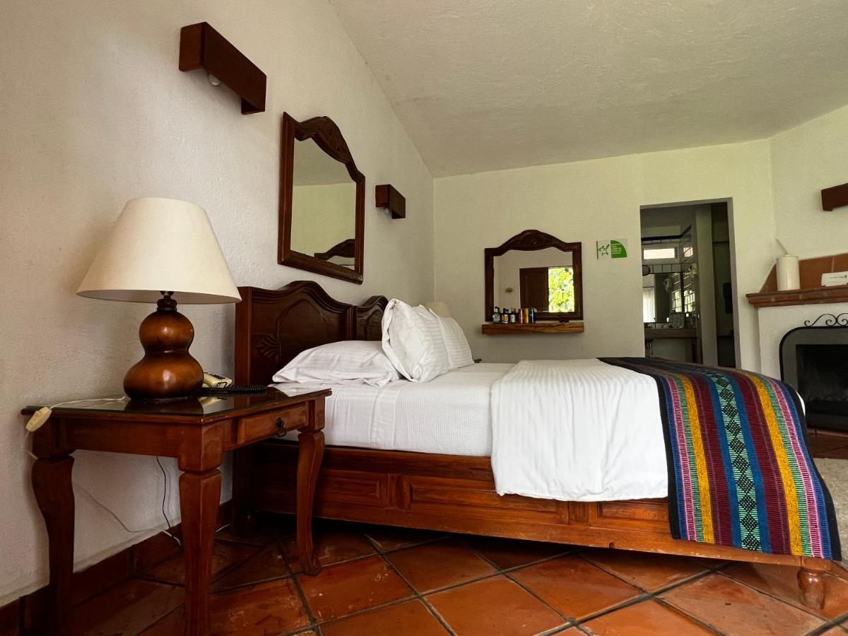 Casa Bugambilia, Un Pequeño Hotel en Tepoztlán Exterior foto