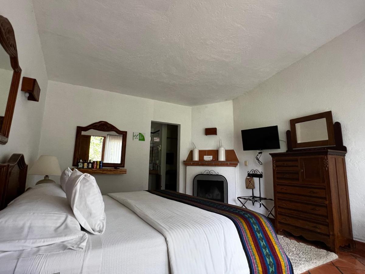 Casa Bugambilia, Un Pequeño Hotel en Tepoztlán Exterior foto