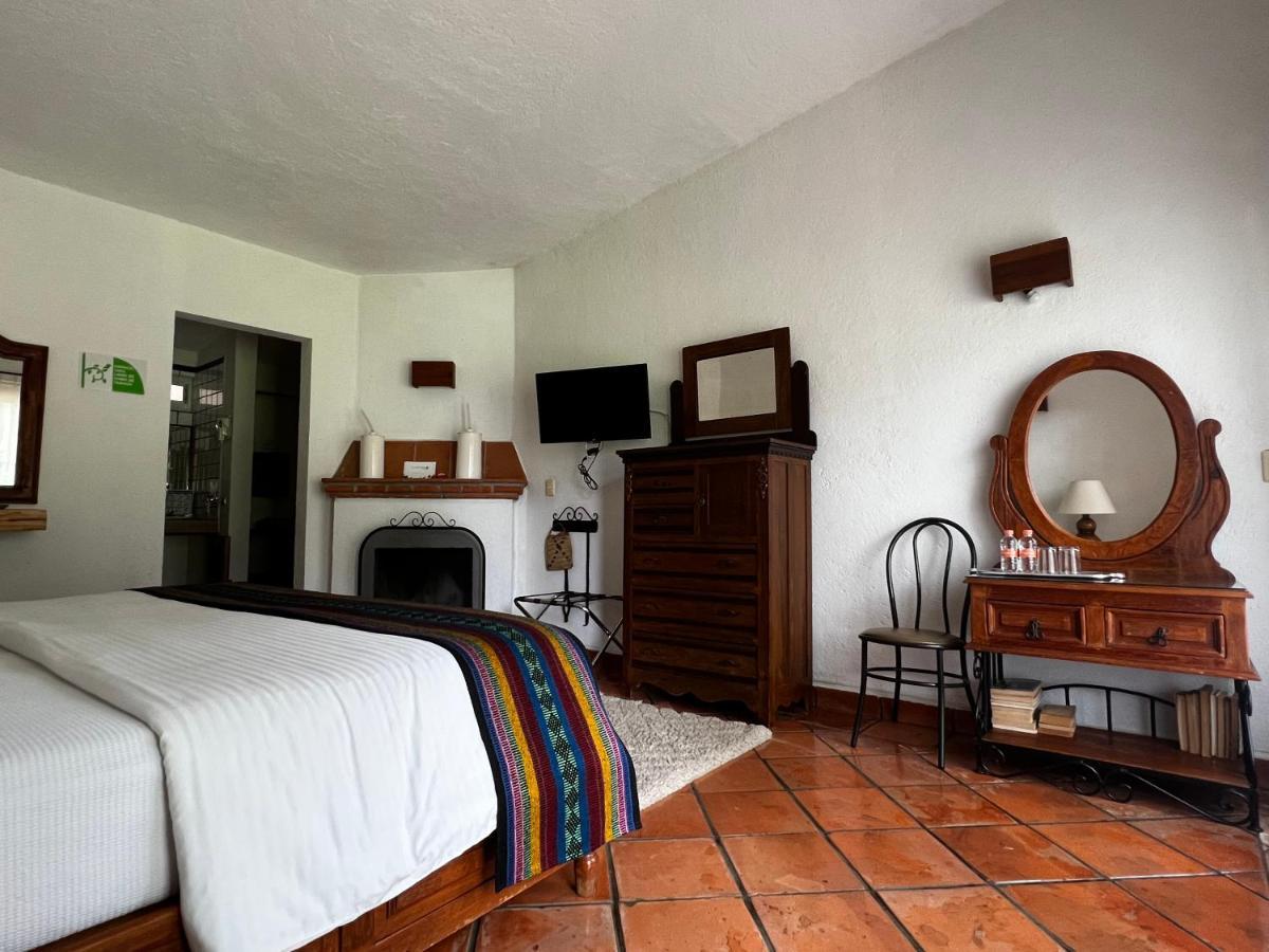 Casa Bugambilia, Un Pequeño Hotel en Tepoztlán Exterior foto